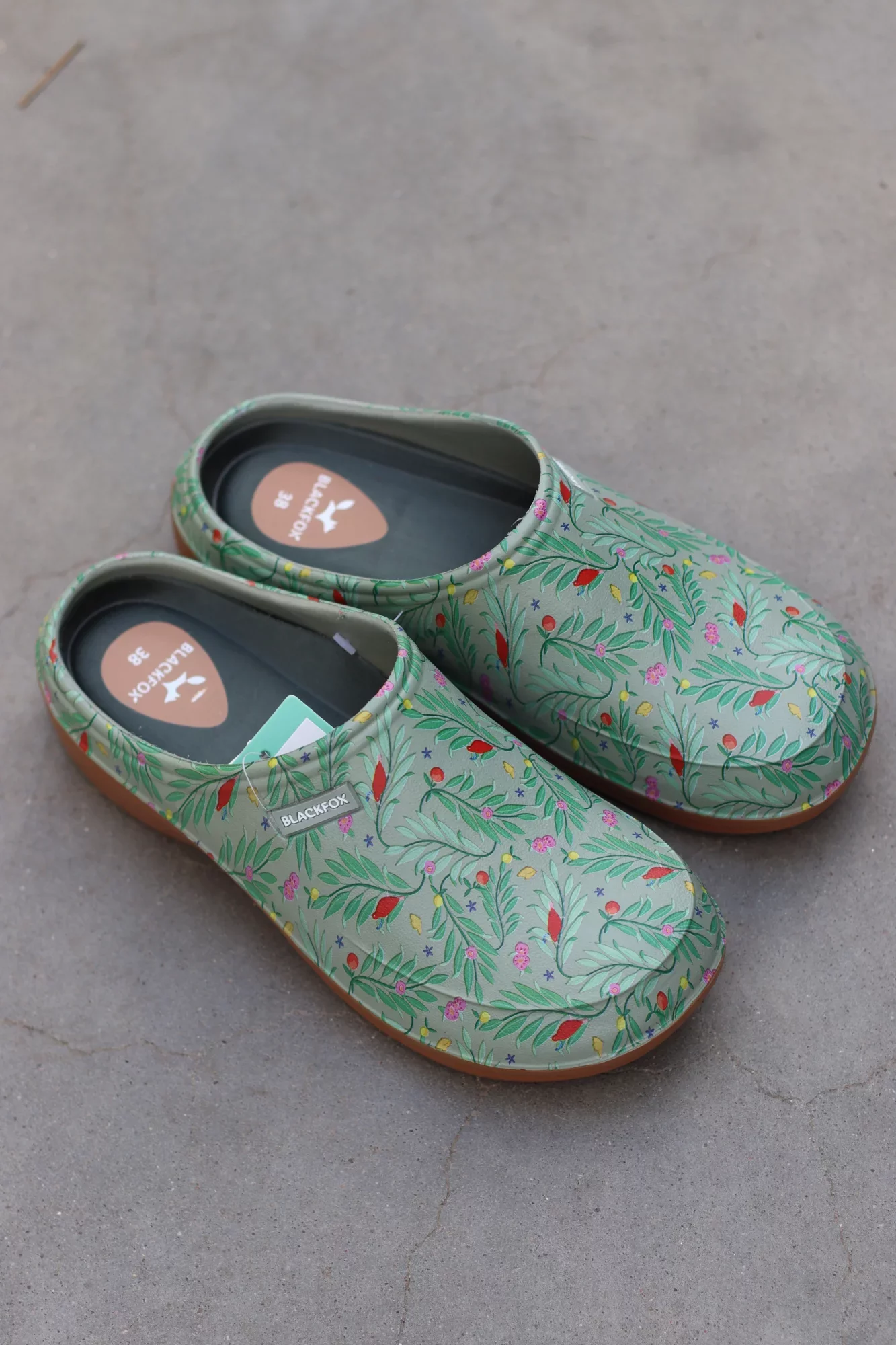 Puutarhakenkä 37,90€